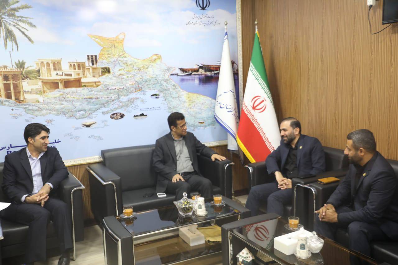 سفر استانی دبیرکل و نماینده رهبری به استان هرمزگان -2  آذر 1404