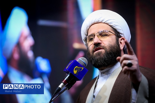 افتتاحیه کاردوی سیزدهمین دوره نمایشگاههای مدرسه انقلاب