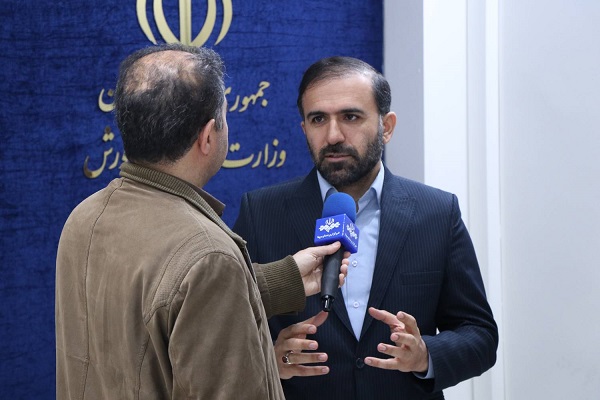 رونمایی از پوستر سیزدهمین دوره نمایشگاههای مدرسه انقلاب