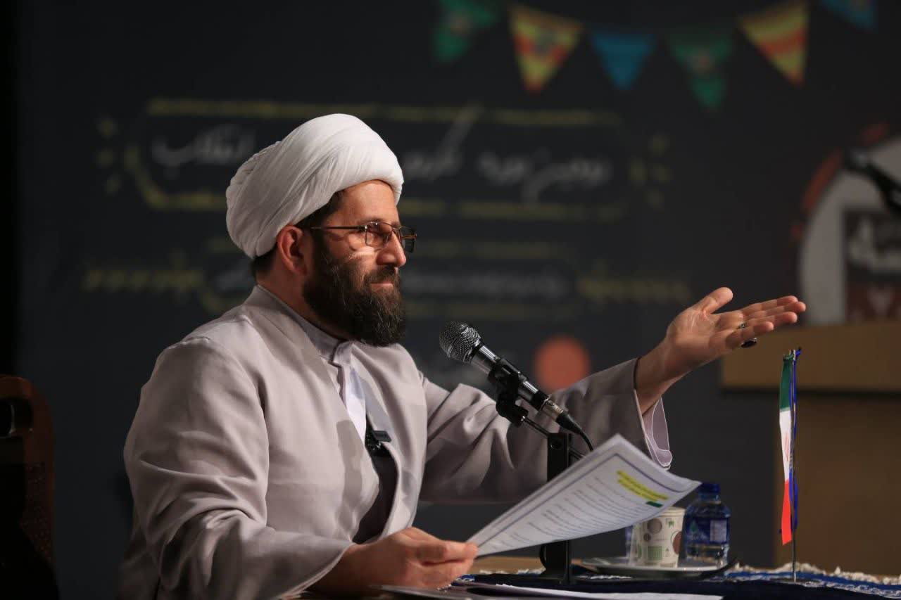 روز دوم کاردو ملی مدرسه انقلاب  ـ ۴ دی ماه ۱۴۰۴