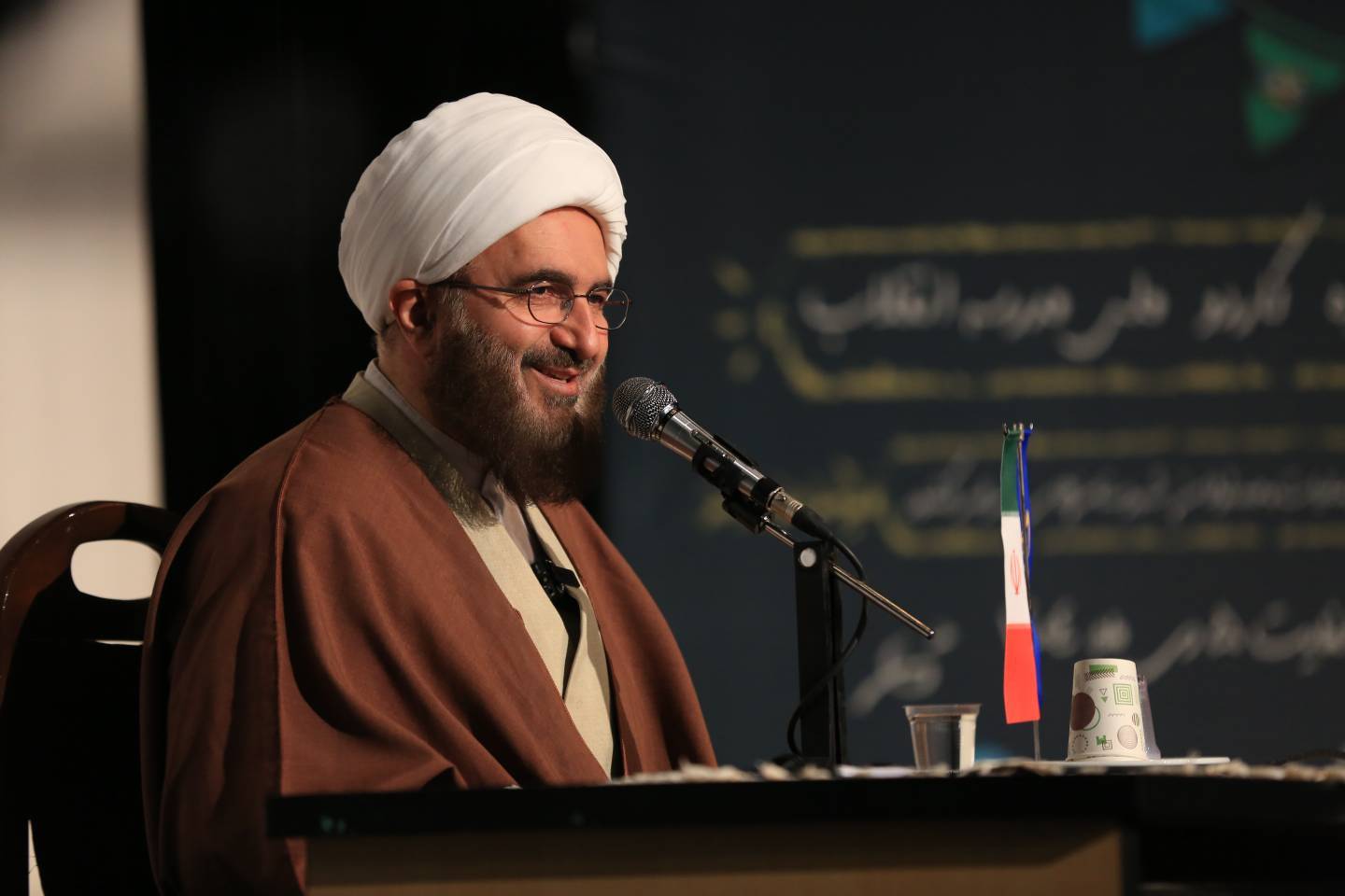 حجت الاسلام حاج‌علی‌اکبری: مدرسه و انجمن اسلامی خط مقدم جنگ نرم و شناختی دشمن است